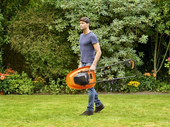 BLACK+DECKER BEMWH551-QS Zweefmaaier - 1200W - 30cm - gesnoerd BLACK+DECKER BEMWH551-QS Zweefmaaier - 1200W - 30cm - gesnoerd