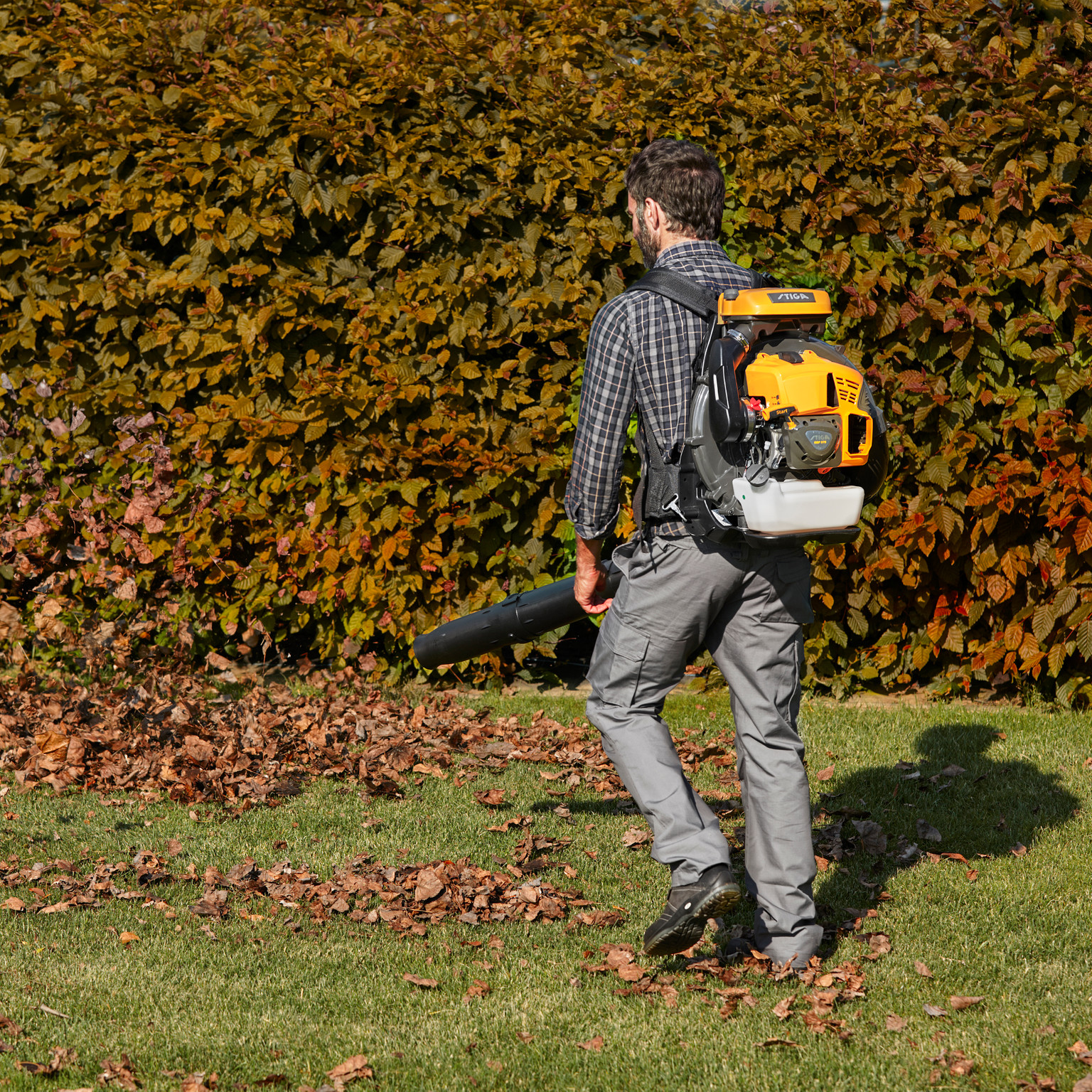 Gewicht, trillingen en bediening Gewicht, trillingen en bediening